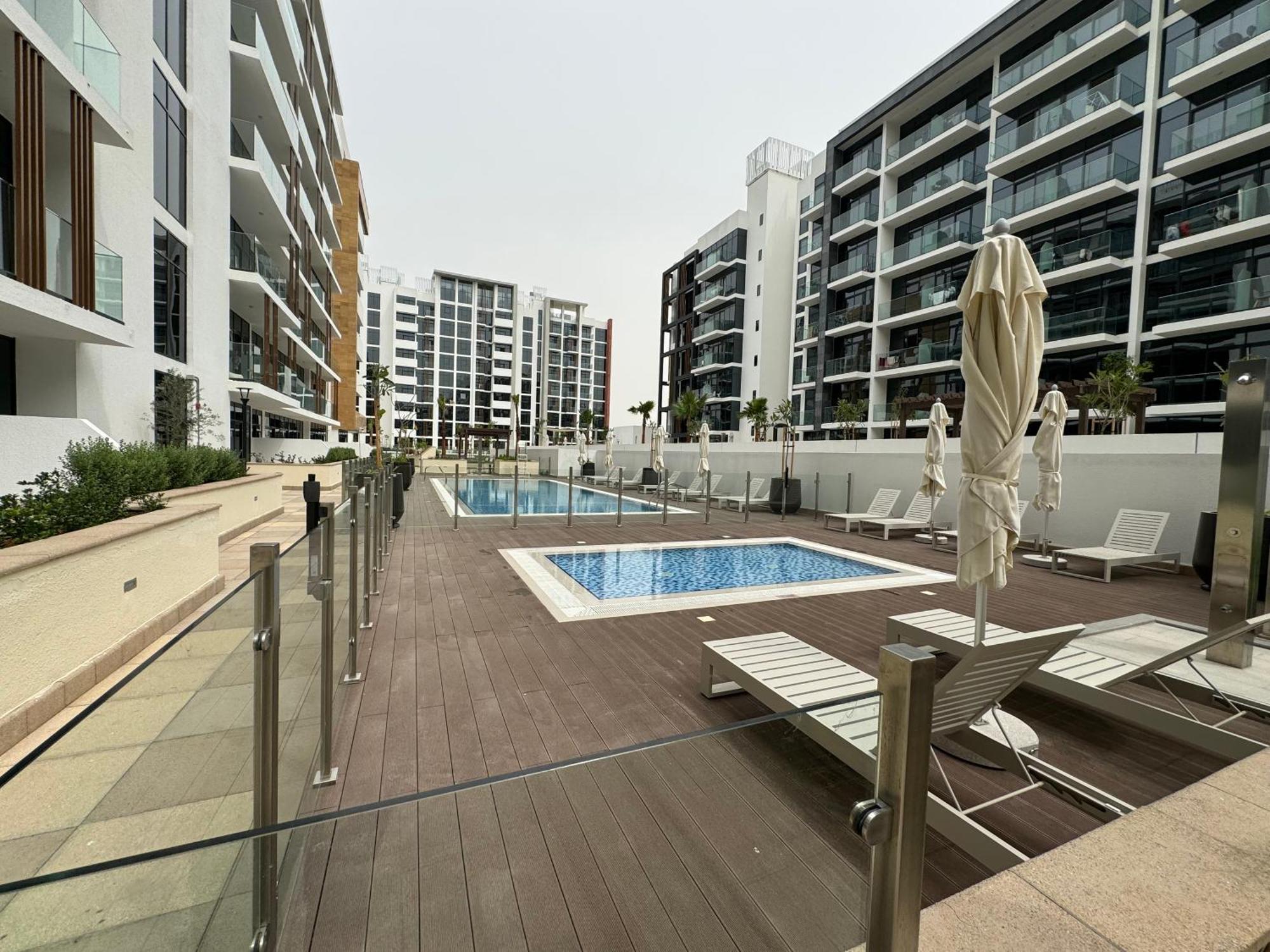 Ashri Hh, In Riviera Dubai